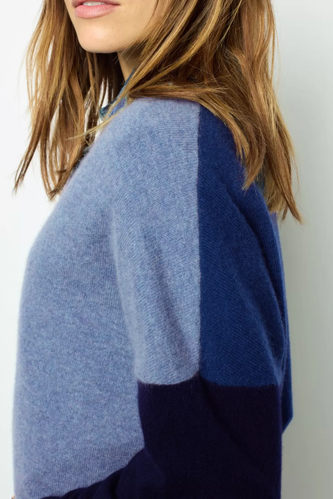 Gerard Darel Color block cashmere V-neck sweater - JALYA Encre Flash Sale
